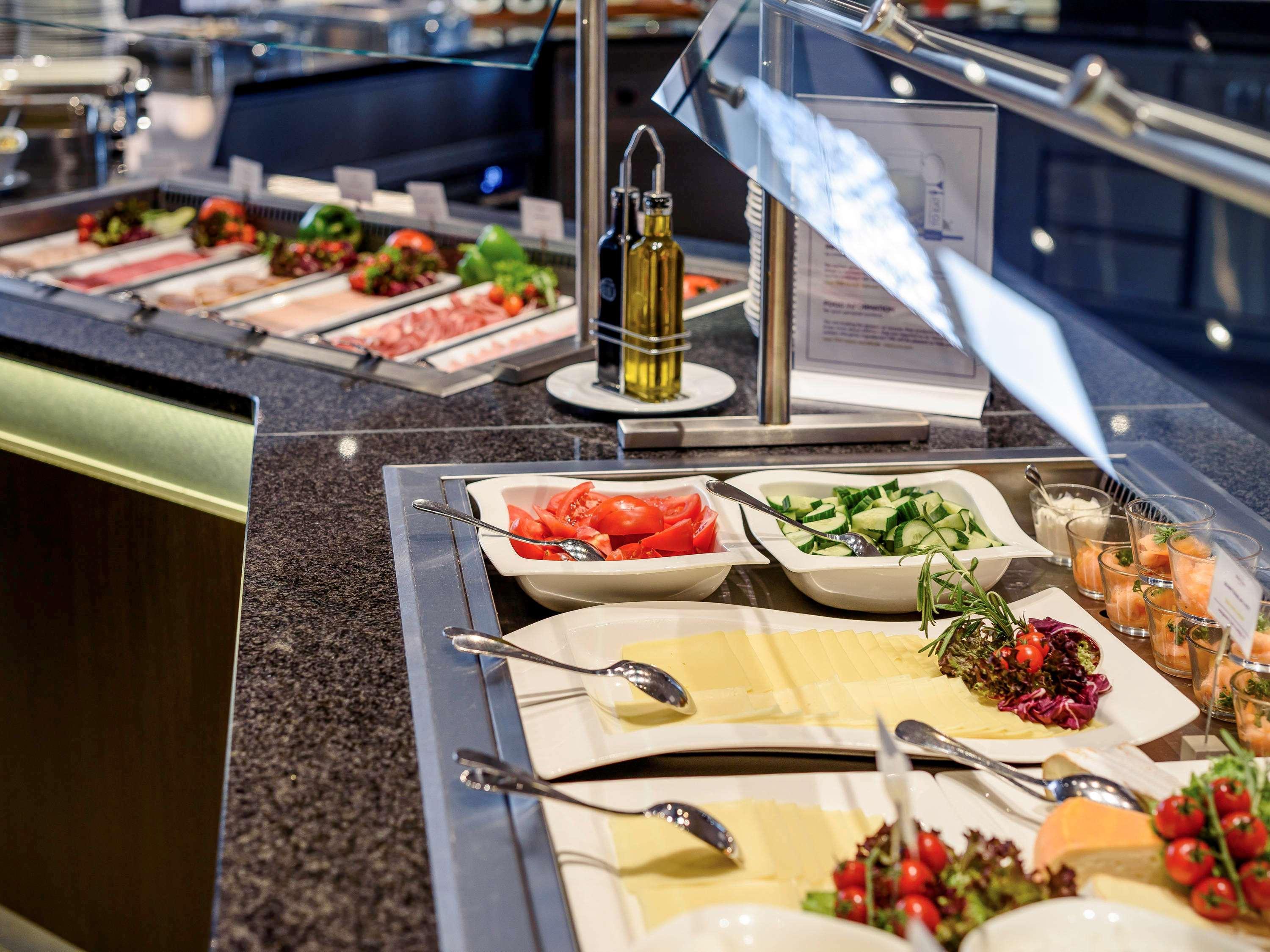 Mercure Duesseldorf Карст Экстерьер фото