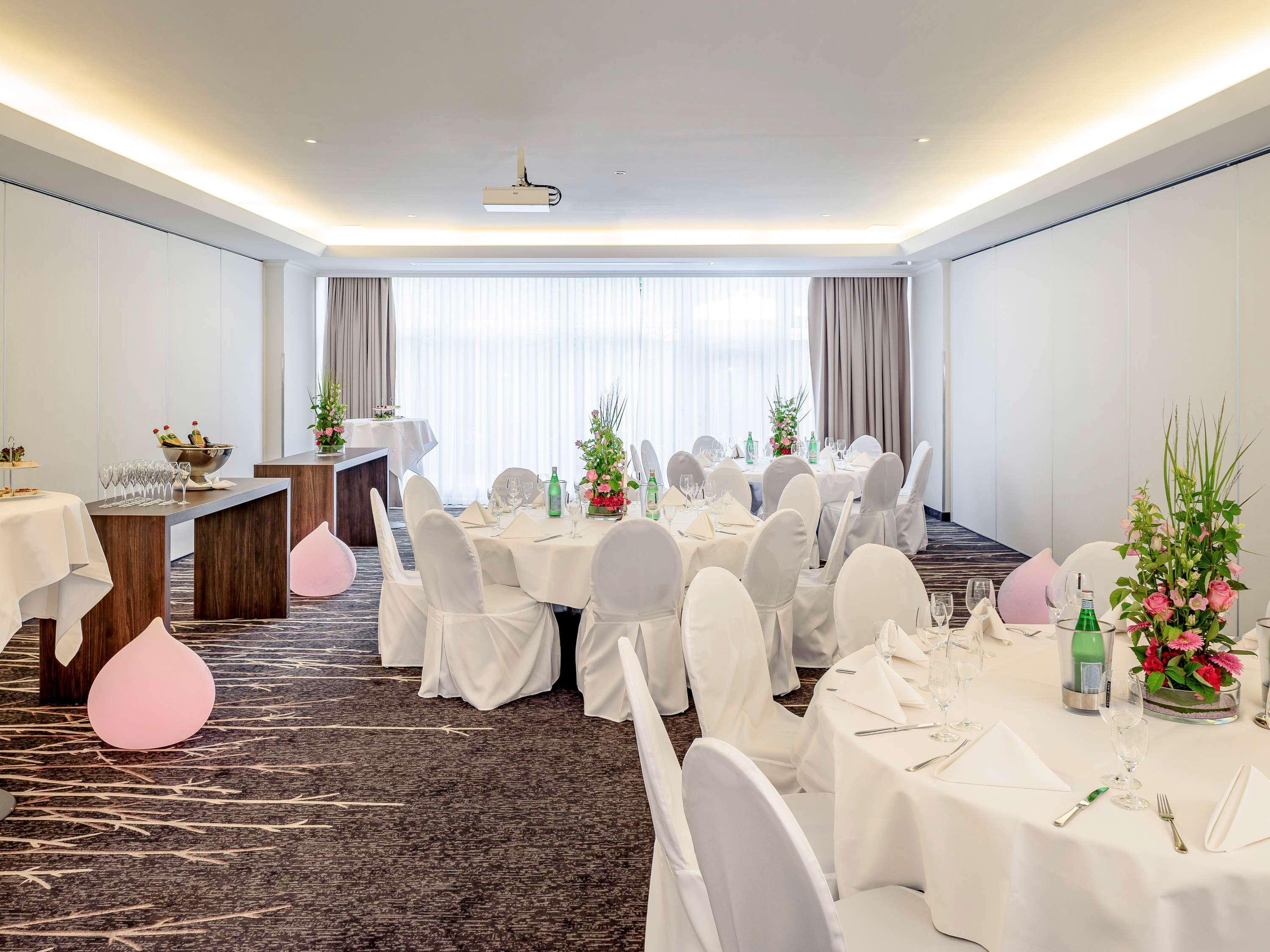 Mercure Duesseldorf Карст Экстерьер фото