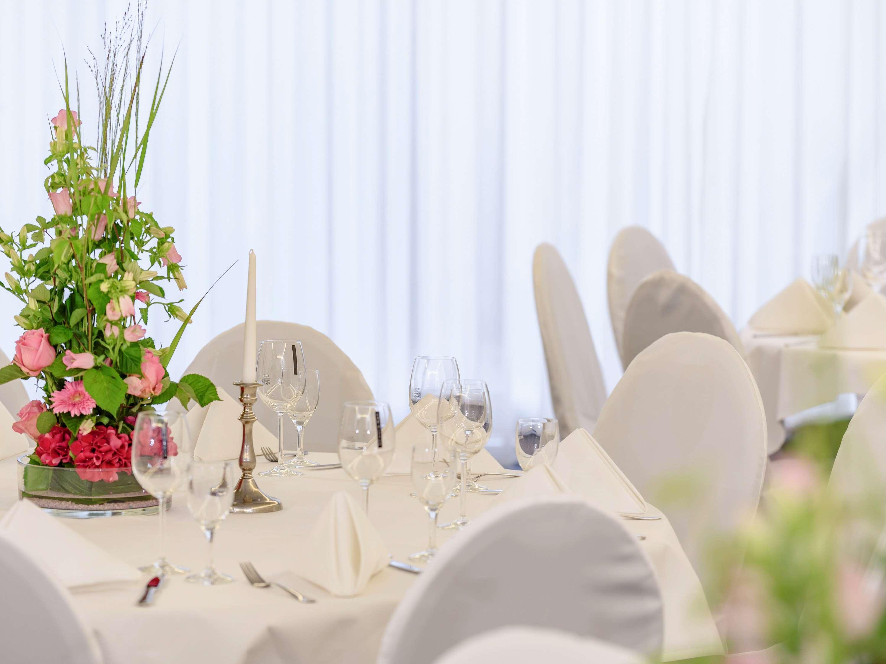 Mercure Duesseldorf Карст Экстерьер фото
