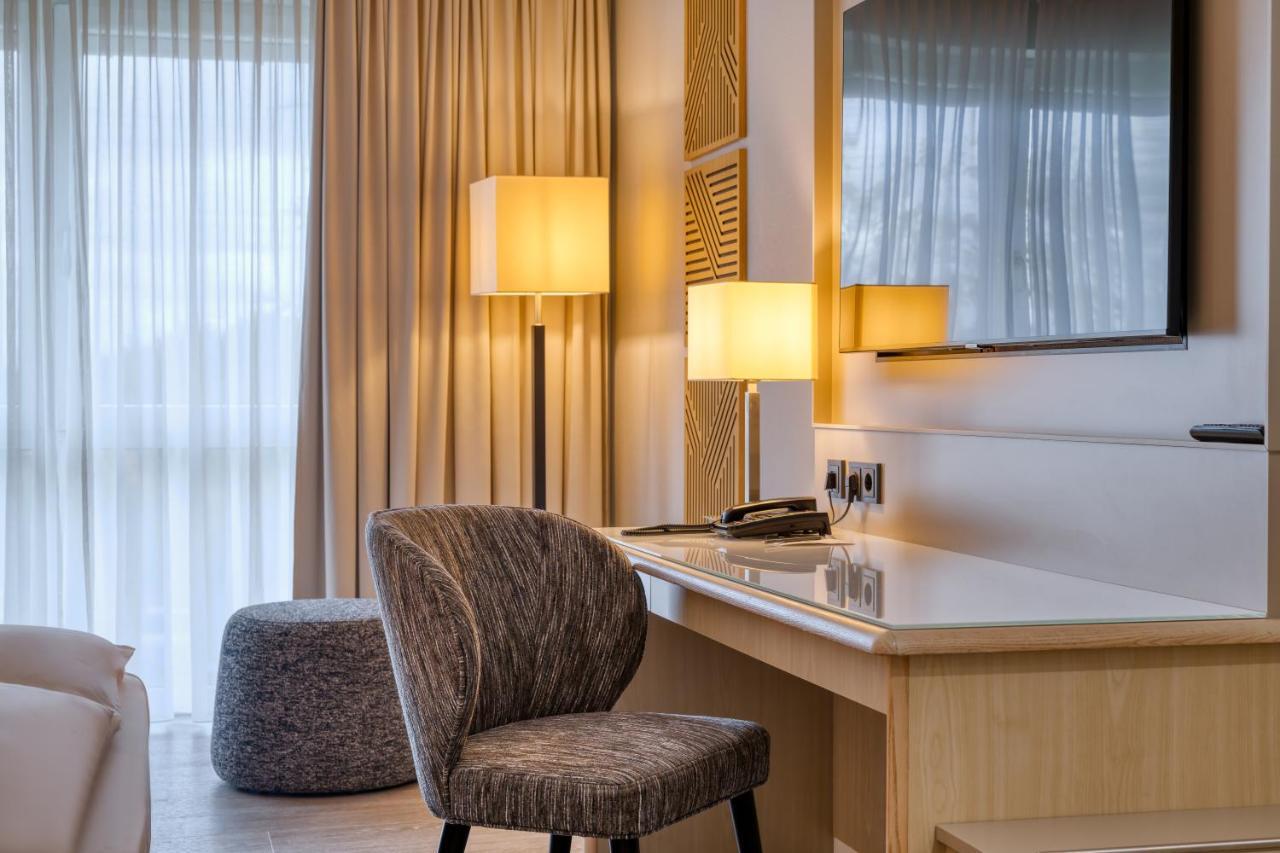 Mercure Duesseldorf Карст Экстерьер фото