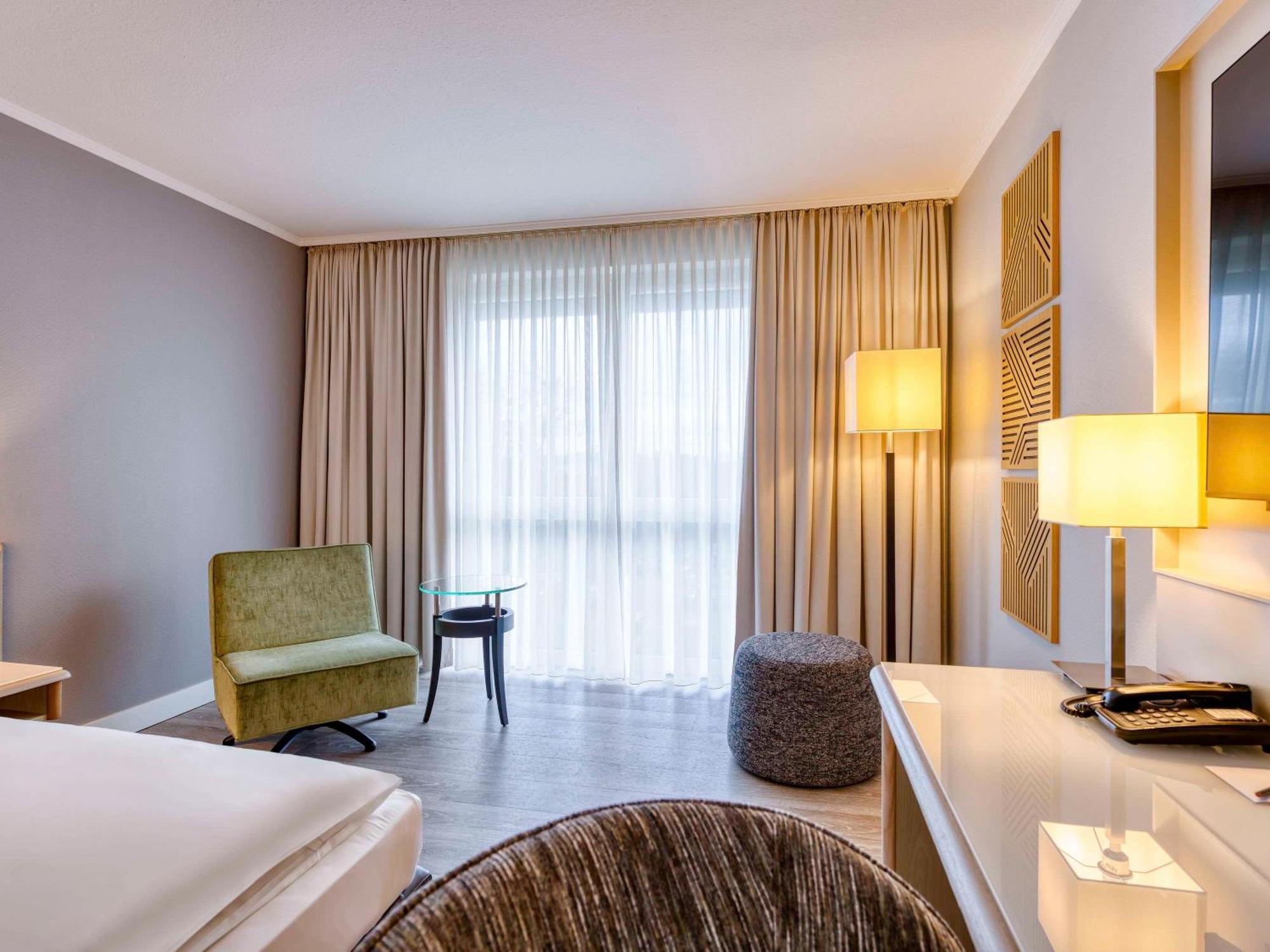 Mercure Duesseldorf Карст Экстерьер фото