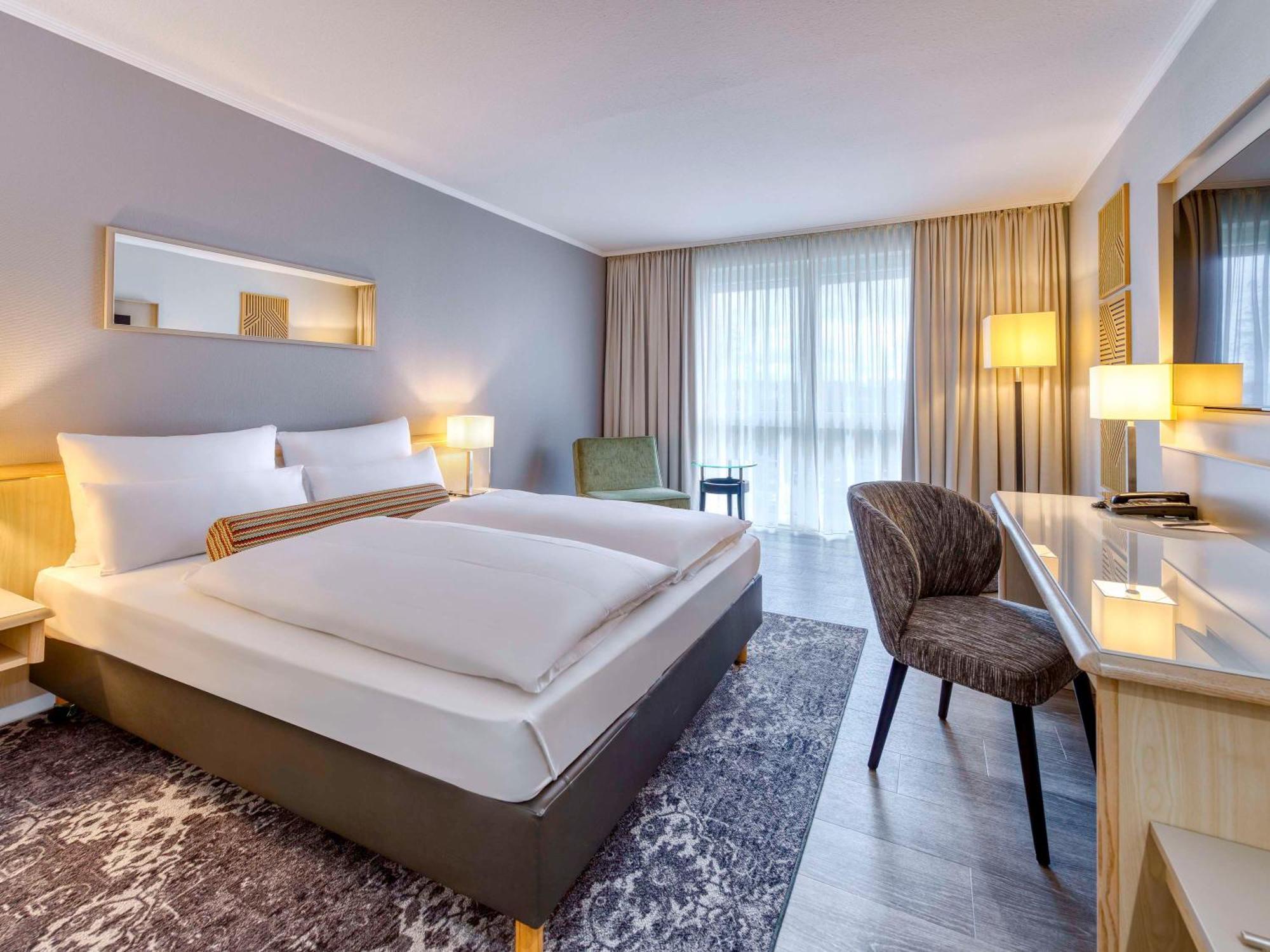 Mercure Duesseldorf Карст Экстерьер фото